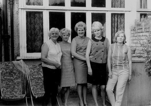 Ceinwen, Pearl, Yvonne, Carole and Sandra